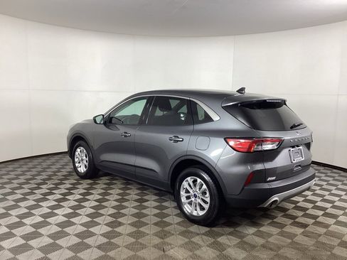 Used 2022 Ford Escape SE w/ Convenience Package image 4