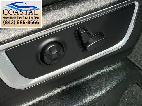 Used 2019 RAM 1500 Laramie AWD/4WD image 30