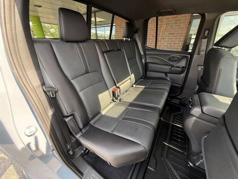 Used 2025 Honda Ridgeline TrailSport image 16