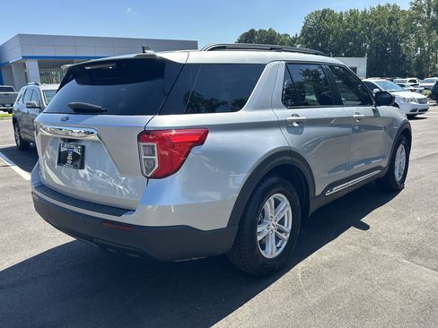 Used 2022 Ford Explorer XLT RWD image 6