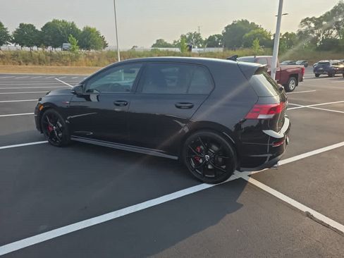 Used 2024 Volkswagen GTI SE FWD image 4
