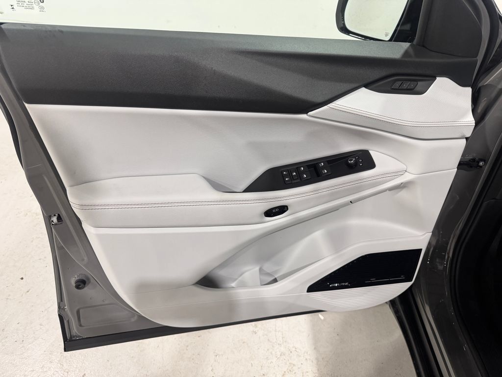 New 2026 Jeep Cherokee Overland w/ Advanced Pro Tech Group AWD/4WD image 16