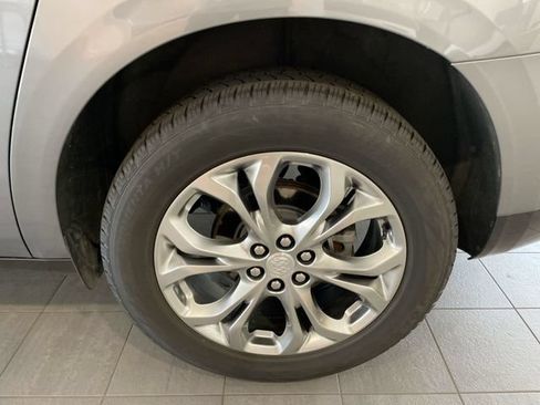 Used 2019 Buick Enclave Avenir w/ Avenir Technology Package FWD image 8