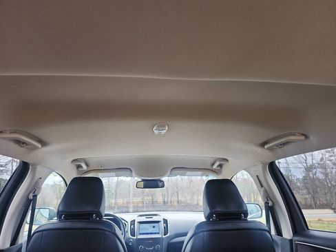 Used 2020 Ford Edge SEL FWD image 14