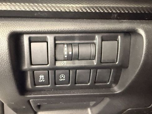 Used 2021 Subaru Crosstrek 2.0i Premium image 22