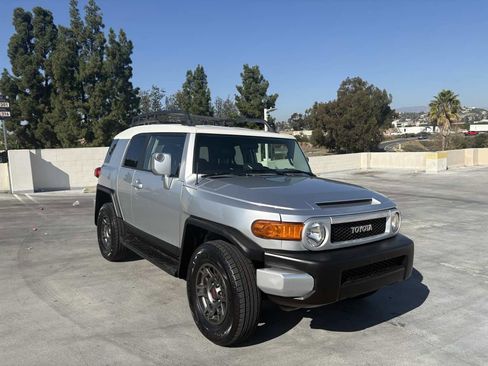 Used 2007 Toyota FJ Cruiser 4WD image 35