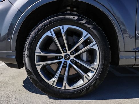 New 2026 Audi Q7 2.0T Premium image 14