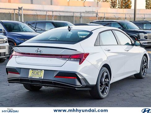 New 2026 Hyundai Elantra Sport FWD image 4
