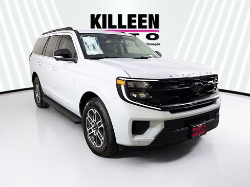 New 2026 Ford Expedition Active image 1