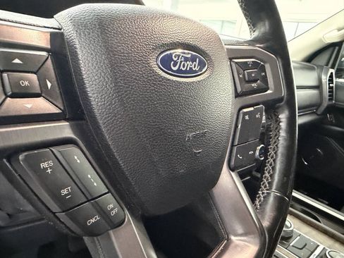 Used 2018 Ford Expedition Platinum AWD/4WD image 17