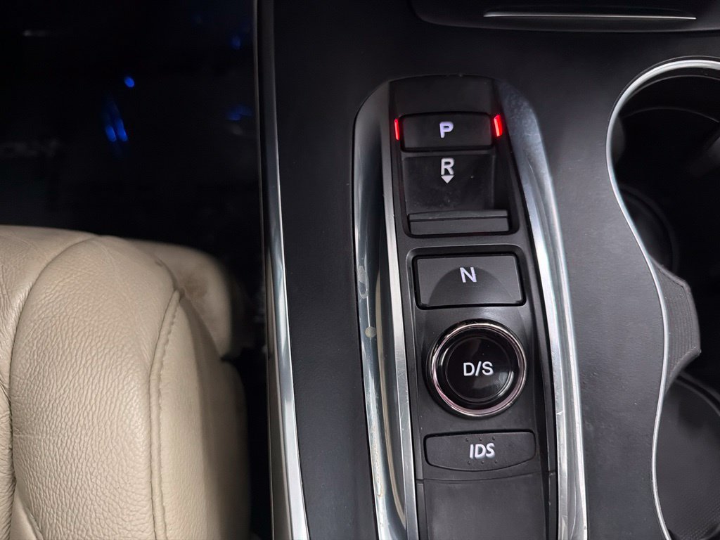 Used 2016 Acura MDX w/ Technology Package FWD image 17