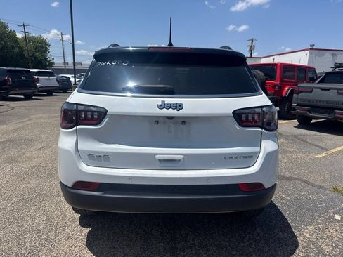 Used 2024 Jeep Compass Limited AWD/4WD image 3
