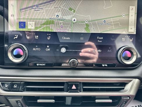 Used 2024 Lexus RX 350 F Sport w/ Convenience Package image 19