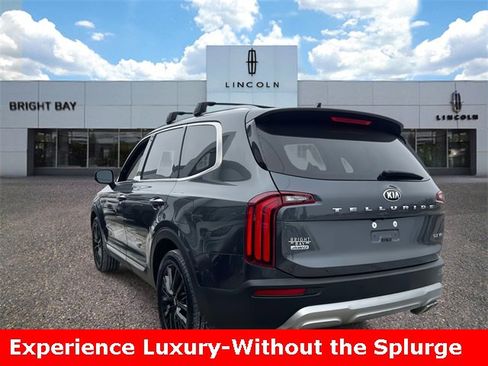 Used 2020 Kia Telluride SX w/ SX Prestige Package image 3