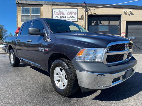 Used 2018 RAM 1500 Tradesman w/ Chrome Appearance Group image 39