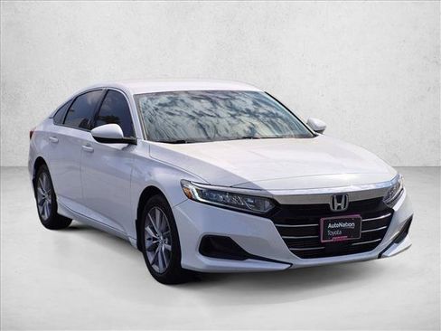 Used 2022 Honda Accord LX image 3