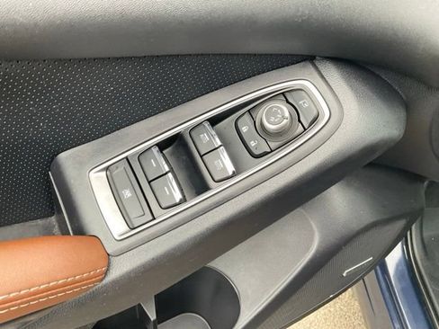 Used 2025 Subaru Ascent Touring AWD/4WD image 13