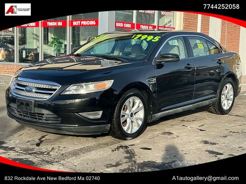 Used 2010 Ford Taurus SEL image 1