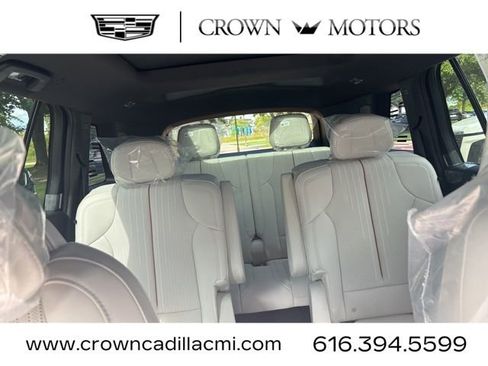 New 2026 Cadillac Vistiq Luxury image 21
