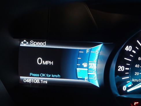 Used 2019 Ford Fusion SE image 19