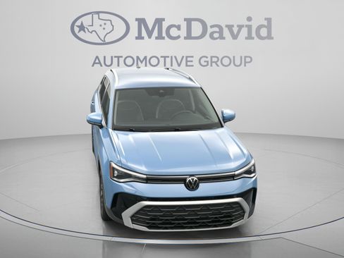 Used 2025 Volkswagen Taos SE w/ Black Wheel Package FWD image 33