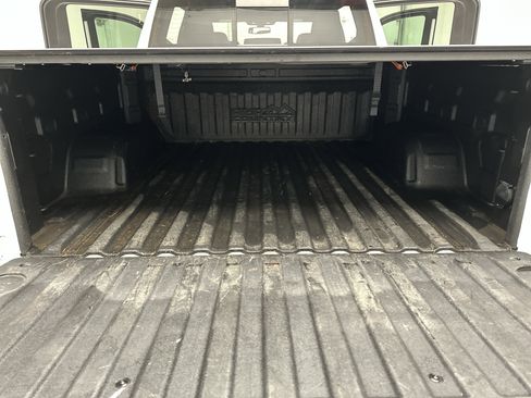 Used 2019 Chevrolet Silverado 1500 High Country w/ Z71 Off-Road Package image 17