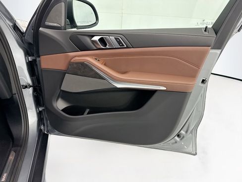 New 2026 BMW X5 xDrive40i w/ Executive Package image 24