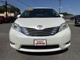 Certified 2017 Toyota Sienna XLE Premium image 2