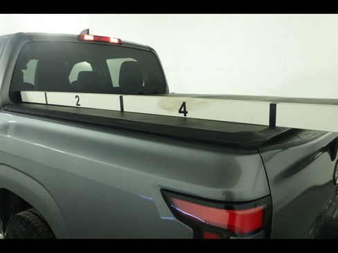 Used 2022 Nissan Frontier S w/ Technology Package AWD/4WD image 13