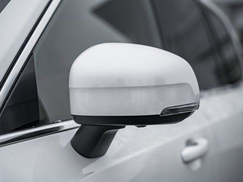 New 2026 Volvo XC90 B6 Ultra w/ Protection Package image 14