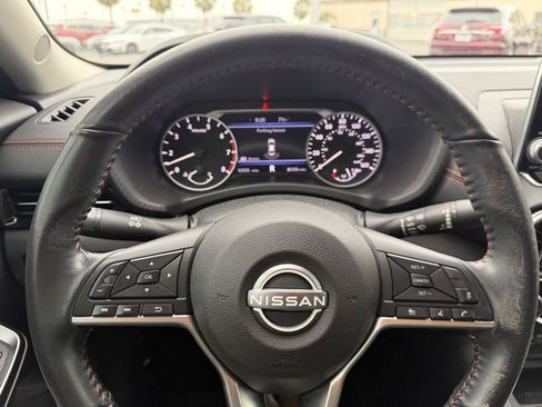 Used 2024 Nissan Sentra SR FWD image 13