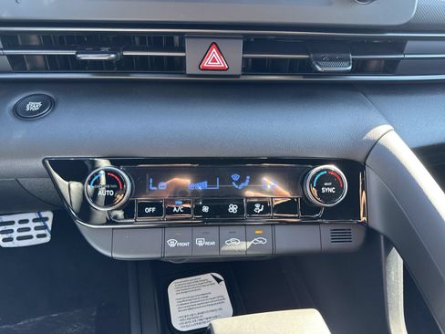 New 2026 Hyundai Elantra Sport FWD image 21