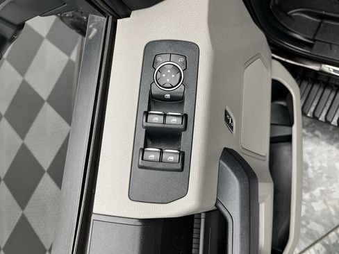 Certified 2019 Ford F150 XL w/ Equipment Group 101A Mid AWD/4WD image 9