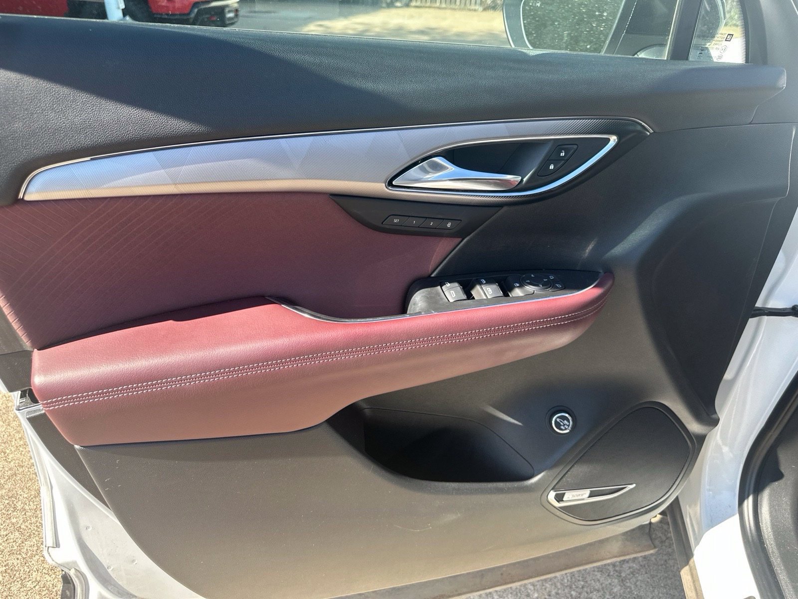 Used 2025 Buick Envision Sport Touring AWD/4WD image 9