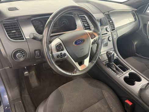 Used 2018 Ford Taurus SEL FWD image 14