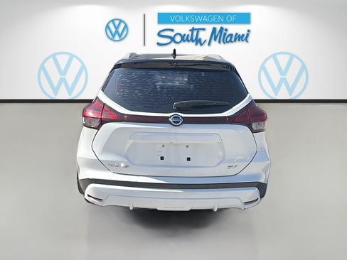 Used 2021 Nissan Kicks SV FWD image 6