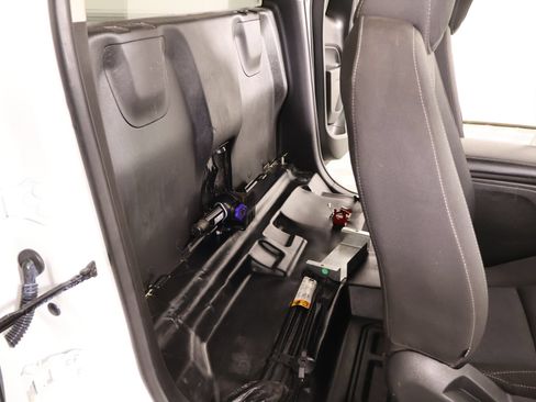 Used 2022 Chevrolet Colorado LT w/ Fleet Safety Package RWD image 13