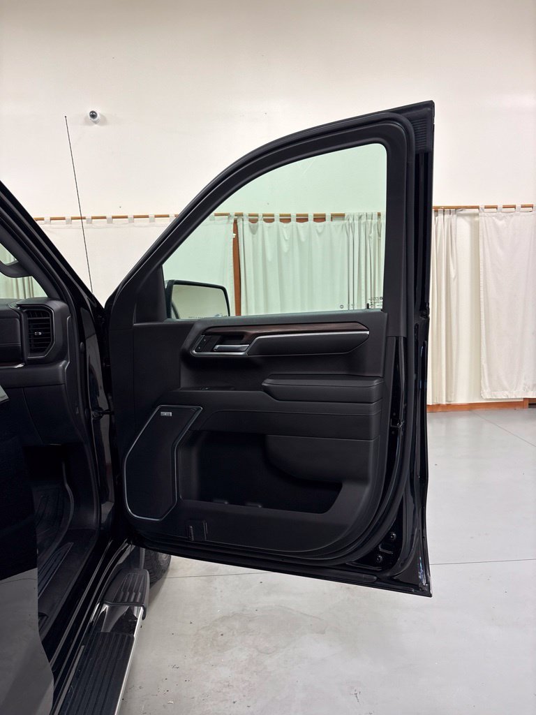 Used 2023 GMC Sierra 1500 SLT w/ SLT Premium Package AWD/4WD image 28