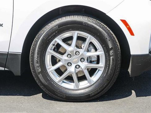 Used 2023 Chevrolet Equinox LT image 9