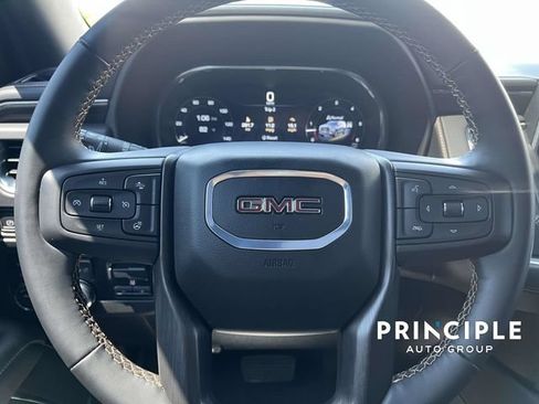 Used 2024 GMC Yukon AT4 w/ Technology Package AWD/4WD image 19