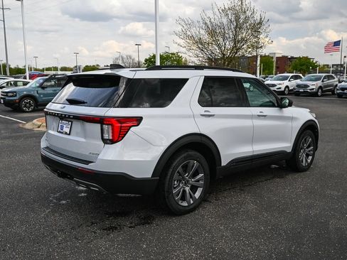 New 2026 Ford Explorer Active w/ Active Comfort Package AWD/4WD image 5