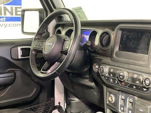 Used 2020 Jeep Wrangler Sport image 10