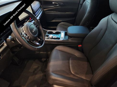 New 2026 Kia Carnival SX w/ SX Dark Edition Package image 9