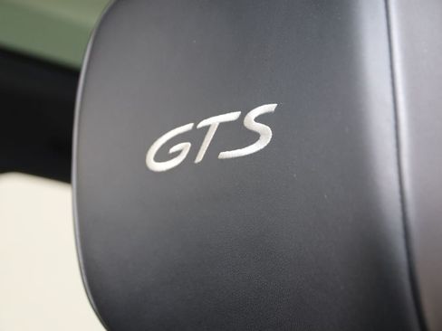 Used 2023 Porsche Macan GTS w/ GTS Sport Package AWD/4WD image 34