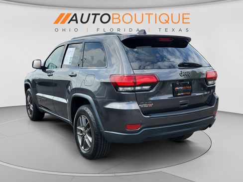 Used 2016 Jeep Grand Cherokee Laredo 75th Anniversary AWD/4WD image 3