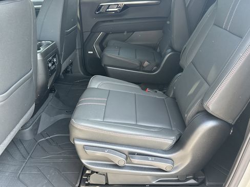 New 2026 Chevrolet Suburban RST w/ RST Capability Package AWD/4WD image 21