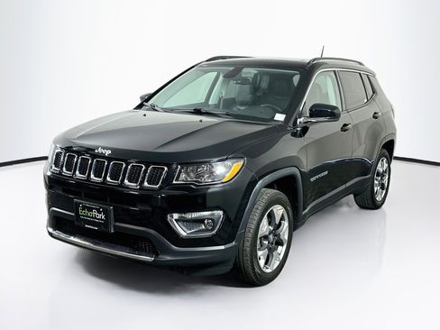 Used 2018 Jeep Compass Limited w/ Navigation Group AWD/4WD image 3