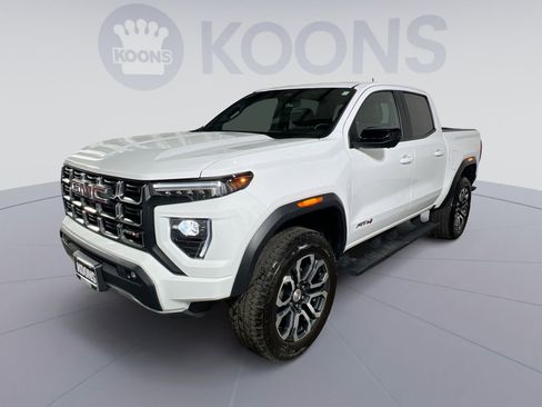 Used 2024 GMC Canyon AT4 w/ Technology Package AWD/4WD image 1