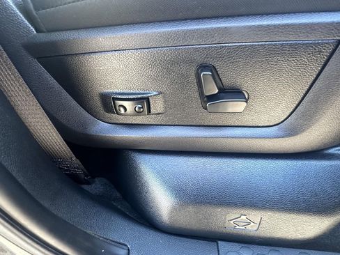 Used 2017 RAM 2500 Laramie w/ Sport Appearance Group image 39