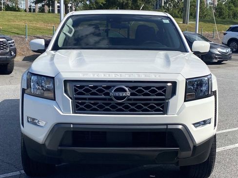 Used 2024 Nissan Frontier SV w/ Technology Package image 6